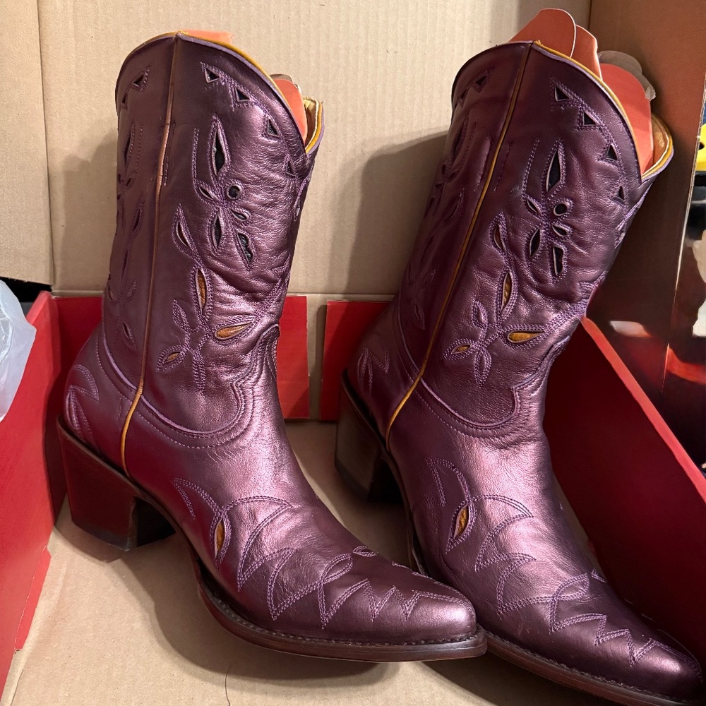 NWT NIB Old Gringo Yippee Ki Yay Reno 10